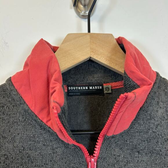Southern Marsh FIELDTEC WOODFORD VEST Gray & Red Man’s size Small NWT - Picture 4 of 8